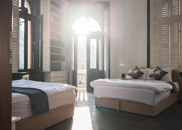 Old Town With Timeless View * 塞拉耶佛